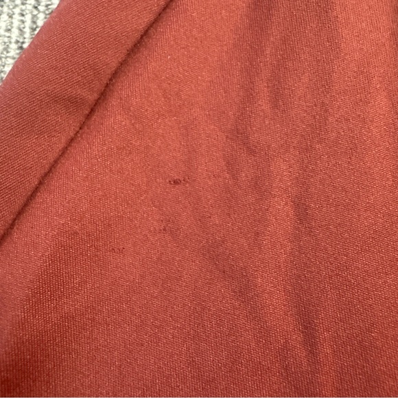 HALARA Brown Backless Dress with Cut-Out Design - Picture 6 of 9